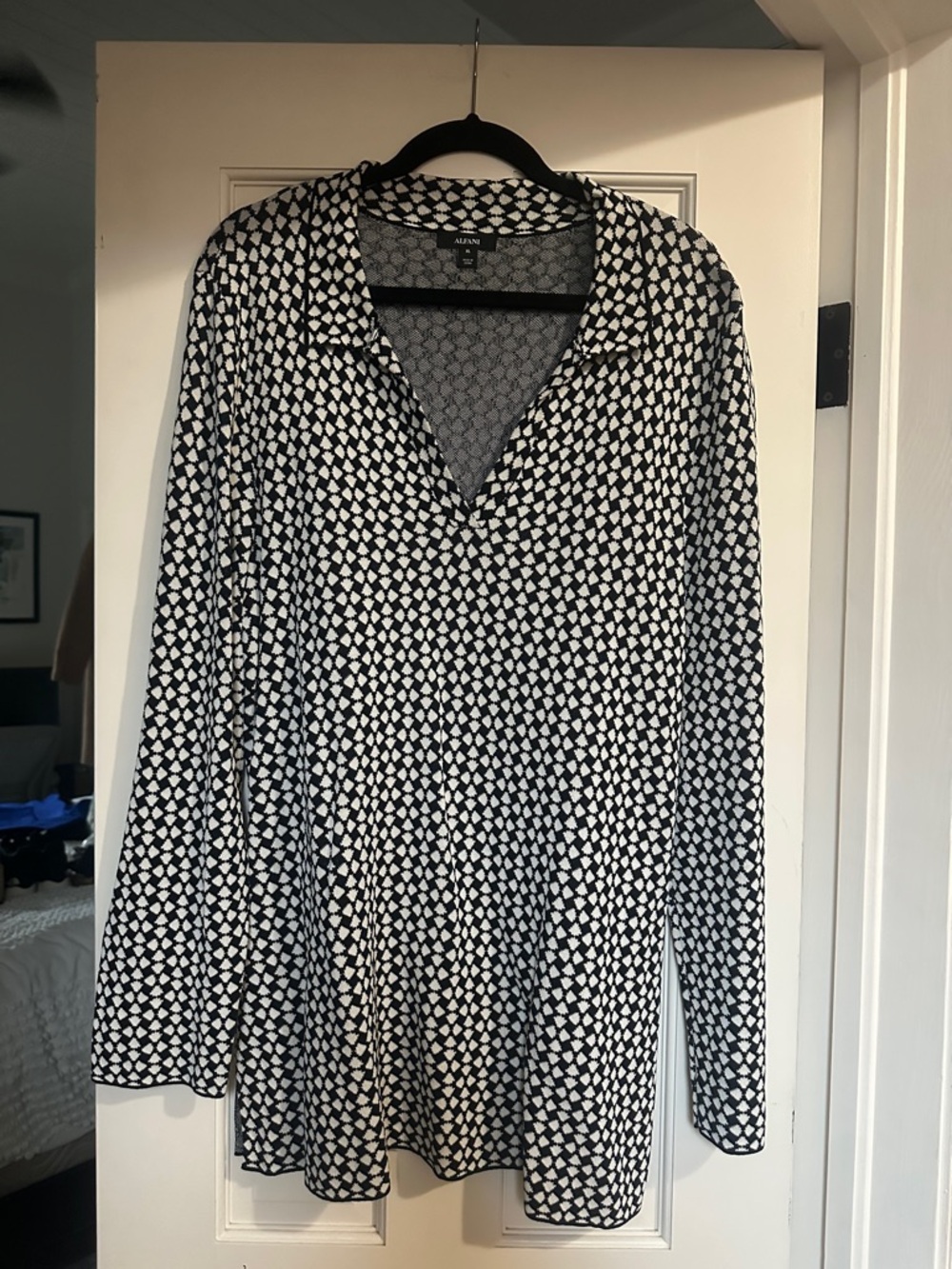 Alfani Black and White Printed Button-Down Long-Sleeve Top